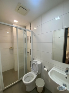 Master Room near MRT Maluri attach Private Bathroom near IKEA Cheras