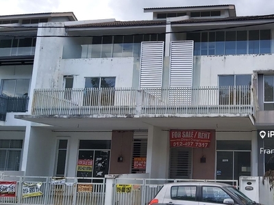 2.5 storey Terrace at Taman bukit minyak utama for sell