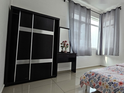 Bilik Sewa Master room Lelaki Fully Furnish Ehsan Residence Condo Sepang Kemasukan Segera