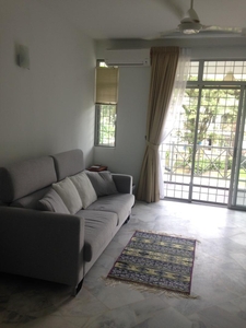 Casa ria townhouse maluri near to MRT very nice must view to offer