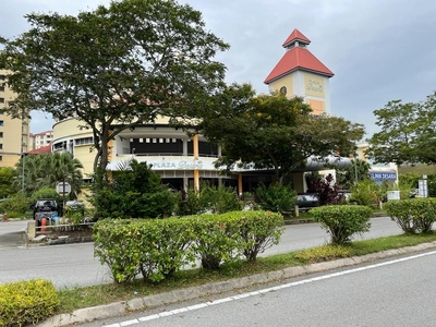 Desaria Villa Condominium, Kg Pulau Meranti Puchong (Belakang LKIM)