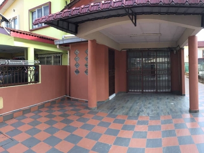 Double Storey Terrace End Lot ( Fully Renovated) For Sale at Taman Selayang Mulia