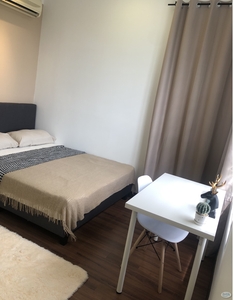 [FREE UTILITIES] Fully Furnished Middle Room Near Puchong Bandar Puteri