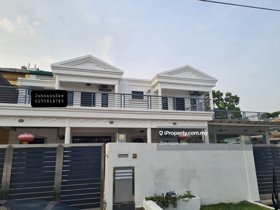 Freehold 2-Storey Corner Terrace for Sale!