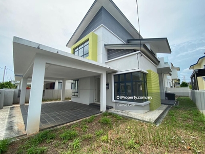Freehold double storey bungalow ( 1 Krubong tmn samarinda )