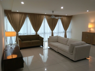 Impiana East Ledang Apartment 4bedrooms facing pool view big sqft for Sale