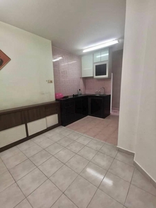 Larkin Indah Apartment 3 Bedroom 2 Bathroom for Sale