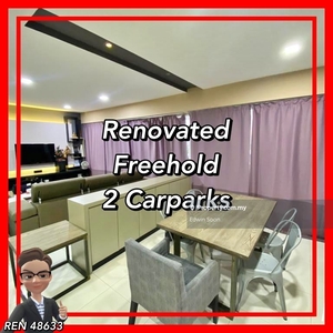 Renovated / freehold / 2 Carparks / Balcony