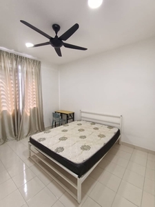 Room for rent at Apartment Denai @ Gelang Patah