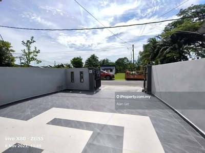 Taman Universiti renovated single storey terrace For Sale @ Bumi Lot