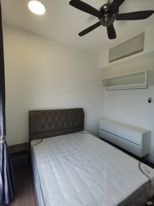 Vertu Resort Condo Aircond middle room include utilities share bathroom FOR FEMALE