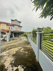 2.5 storey CORNER NEAR LAKE La Cottage Taman Putra Perdana Puchong
