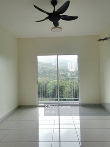 Fairview Residence Condominium Unfurnished Semi Renovated for sale