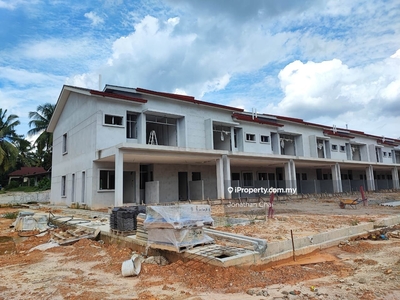 New 2024 full loan modern townhouse near alam budiman setia alam meru