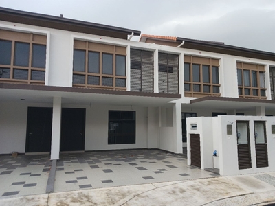 NEWLY COMPLETED Double Storey Terrace Setia Warisan Tropika, Kota Warisan, Sepang