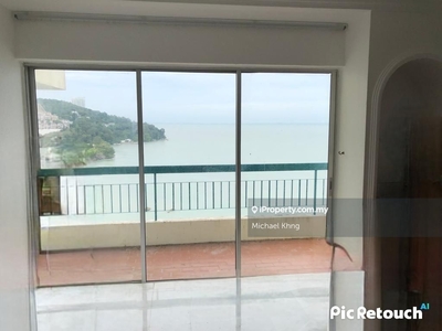 Nice sea view and peaceful property to purchase.