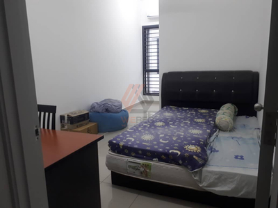 Partially Furnished Rimbayu Swans House for Rent