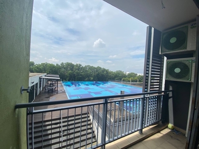Residensi Alami @ Seksyen 13 Shah Alam Facing swimming pool