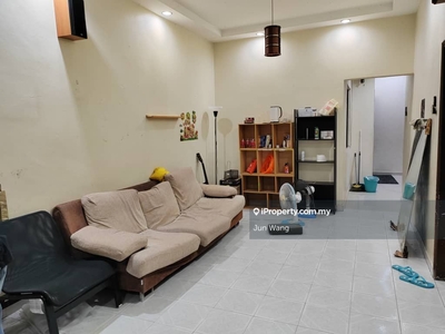 Taman Daya, 1 Storey House, 22x70, Kitchen Extended, 4 Bedroom