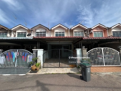 Taman Sri kluang Double storey house for rent