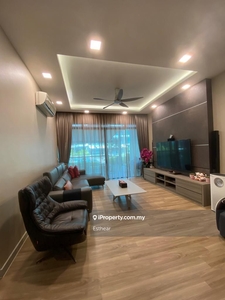 The Light Collection 2 @ Gelugor Fully Furnished & Renovated