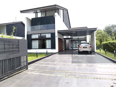 4 Storey Bungalow With Private Pool and Home Lift