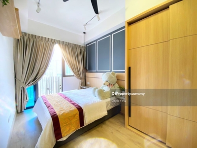 Continew Living In Your Comfort Room, Walking To MRT/LRT, Free Wifi