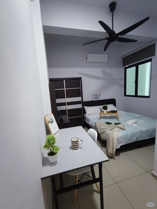 COZY MIDDLE ROOM AT PERAI ICON CITY! CO-LIVING CONCEPT. ONLY MINUTES AWAY FROM EVERYTHING ✨