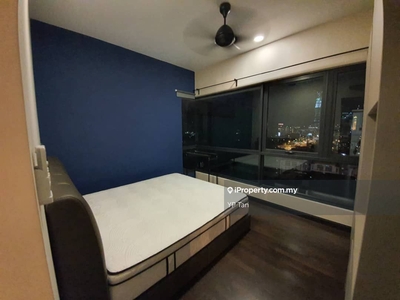 Fully 2r2b1cp Facing klcc, neary by shopping and mrt, view to offer