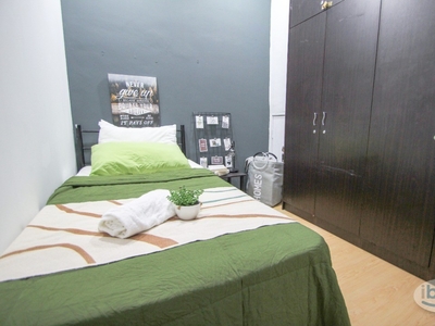 24 Hours Free aircond Environment Single hostel room at Dataran Sunway, The Strand, Kota Damansara