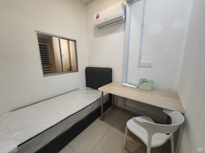 Beautiful Single Room for rent at Gravit8, Klang