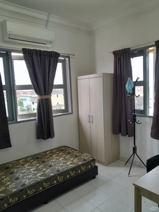 Bukit Baru Air Cond Room for Single