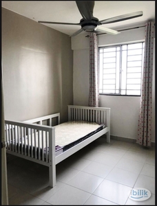 Middle Room at Centrio Avenue, Bukit Gambier