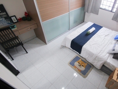 [Near MRT ] Master room with fan for rent at Salvia Apartment, Kota Damansara