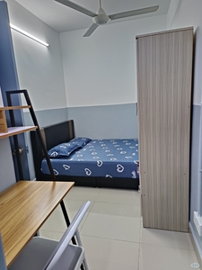 PJS11/12 - Newly Renovated Master Bedroom For Rent (Double Storey Landed House+300mbps Wi-Fi)
