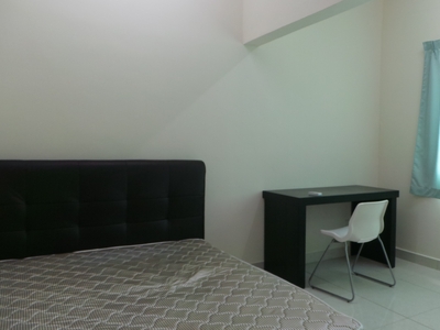 Terrace House/Middle room for rent at Subang Jaya SS15, nearby INTI COLLEGE, LRT Station, Subang Parade