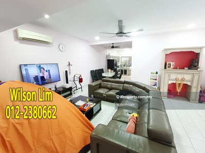 Full covered car porch & extended kitchen area at Bandar Botanic Klang