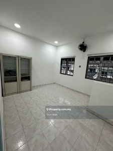 Jalan Kenari Bandar Puchong Jaya Landed house For Rent Near Ioi Mall