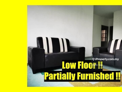 Low Floor/ Carpark/ Partially Furnished/ Condominium/ Damansara