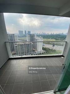 Nice View, Partial with washer & fridge, walking distance to LRT