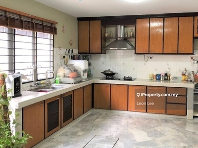 Renovated Gated Guarded 2 Storey Freehold Bandar Puteri Puchong