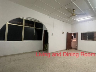 OUG Flat unit for Rent walking to Pearl Point shopping mall and commercial shops