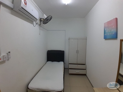 Pacific Place Single Room For Rent 5 mins to walk LRT Direct access to shopping mall Free Utilities