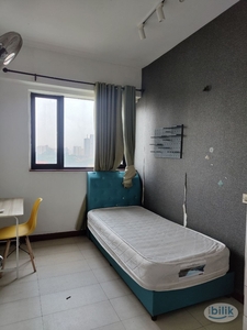 Central Location With Convenience At PWTC ZERO DEPOSIT Large Room 2 Min Walk To LRT PWTC