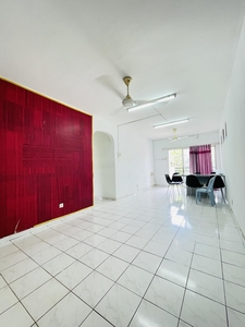 Kinrara Ria Apartment Taman kinrara Puchong Lower Floor unit