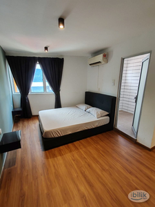 [KK Hotel]Zero/Low deposit Private room (Queen Size Bed) with window, and private toilet at Jalan Pahang Titiwangsa, Near to HKL and Monorial Chow Kit
