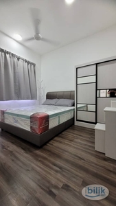 New Fully Furnished 2+1 Bedrooms, 2 Bathrooms For Working Professional