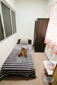 Seapark Apartment Single bedroom for rent near LRT Taman Paramount