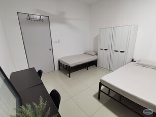 2 Person Sharing Male Master Room Nearby Utm, Mindef, Ijn, Kpj, KLCC