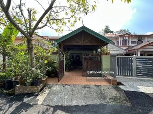Double Storey Intermediate Terrace House at Taman Melawati KL